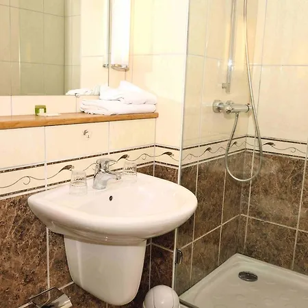 Louis Hotel Saint-Omer (Pas-de-Calais)